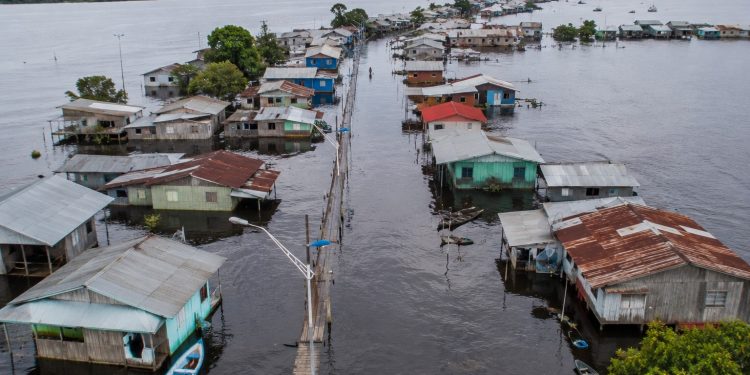 Cheia no Amazonas: 16 municípios seguem em situação de emergência, diz boletim