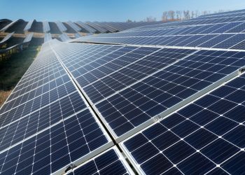 Produção de energia solar avança no país e reforça crescimento das fontes renováveis