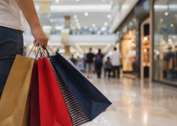 Dia Livre de Impostos oferece descontos de até 70% em milhares de lojas pelo Brasil