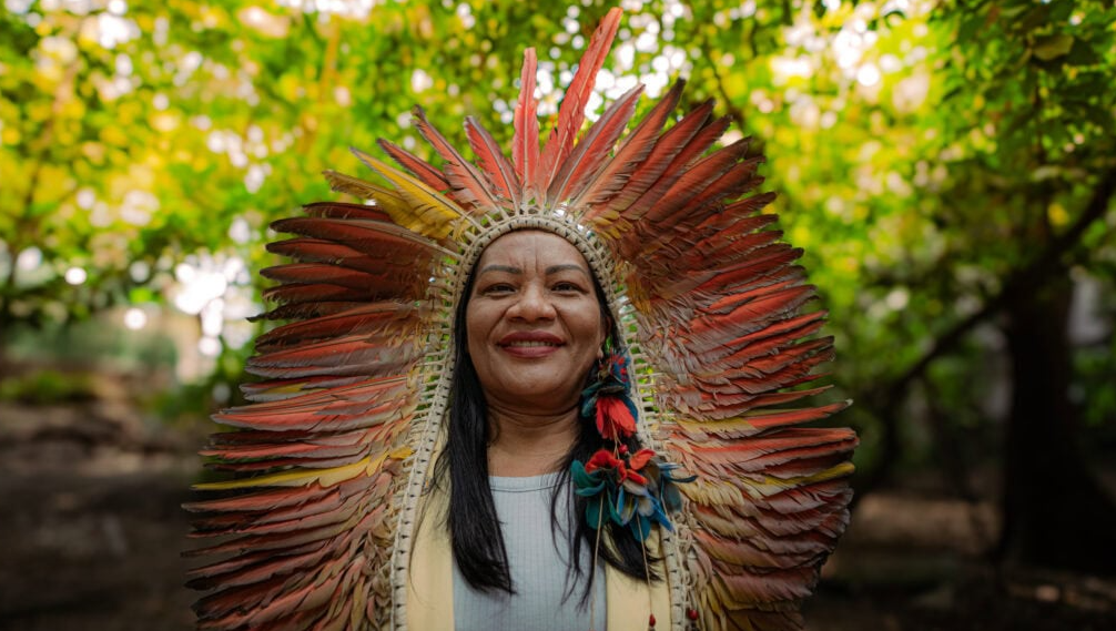 Artesanato indígena do Acre impulsiona bioeconomia e preservação cultural na Amazônia