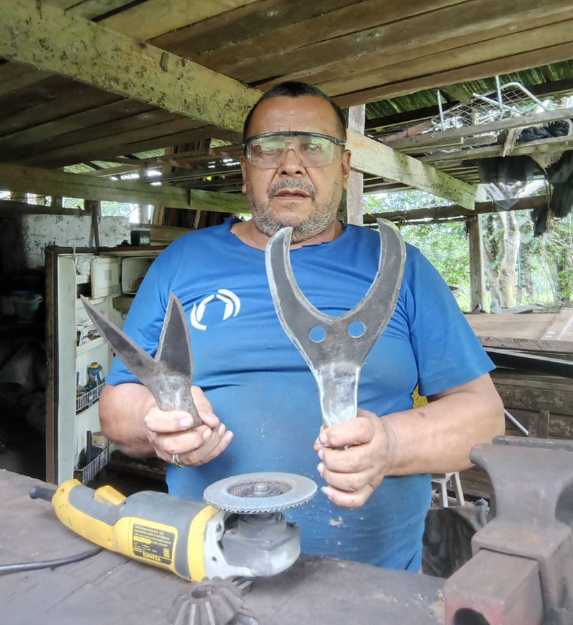 Ferramenta criada por agricultor amazonense ganha reconhecimento da Embrapa e revoluciona manejo de bananeiras