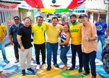 Prefeito Renato Junior visita ‘Ruas da Copa’ e prestigia trabalho feito nas comunidades que mantém viva a tradição de celebrar os jogos da Seleção Brasileira