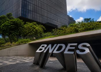 BNDES obtém R$ 1 bilhão da Espanha para financiar projetos sustentáveis no Brasil