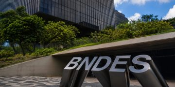 BNDES obtém R$ 1 bilhão da Espanha para financiar projetos sustentáveis no Brasil