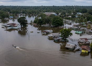 Cheia no Amazonas já afeta mais de 223 mil pessoas, aponta boletim oficial