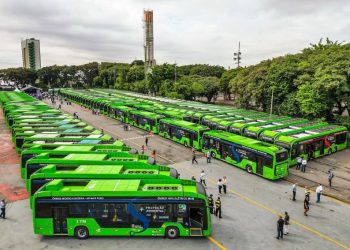 Brasil registra crescimento de 14,3% na adoção de ônibus elétricos em 2026