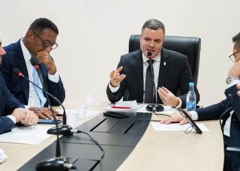 Frente Parlamentar da CMM debate revisão do Plano Diretor e fortalecimento do Polo Industrial de Manaus
