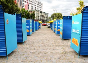 Prefeitura inicia modernização do comércio popular com entrega de 26 novas bancas para camelôs do centro de Manaus