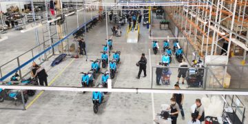 Grupo DBS amplia operações em Manaus e aposta na produção recorde de motos elétricas