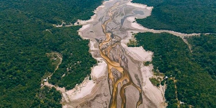 El Niño mais intenso coloca 2 mil municípios brasileiros em situação crítica, alerta CNM