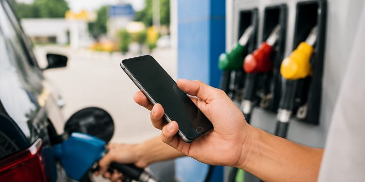 ANP cria app para motorista conferir qualidade de posto de combustível