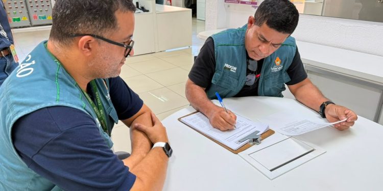 Procon Manaus notifica distribuidoras de combustíveis para apurar possíveis aumentos abusivos de preços