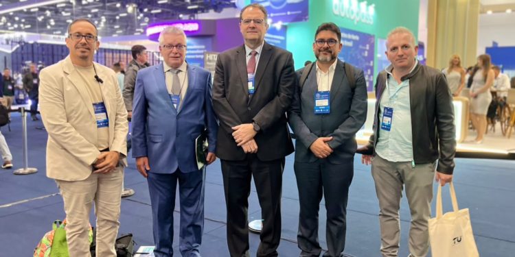 Durante feira em São Paulo, Prefeitura de Manaus articula recursos para modernização do transporte público