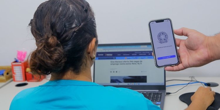 Manaus inicia a semana com 508 vagas de emprego disponíveis no Sine