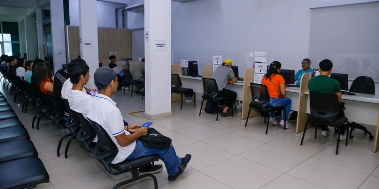 Confira as 620 vagas de emprego oferecidas pelo Sine Manaus nesta quarta