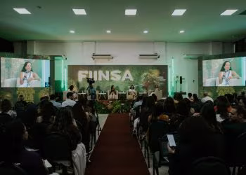 FIINSA reúne em Manaus nomes da economia, do clima e da inovação para discutir o futuro da Amazônia